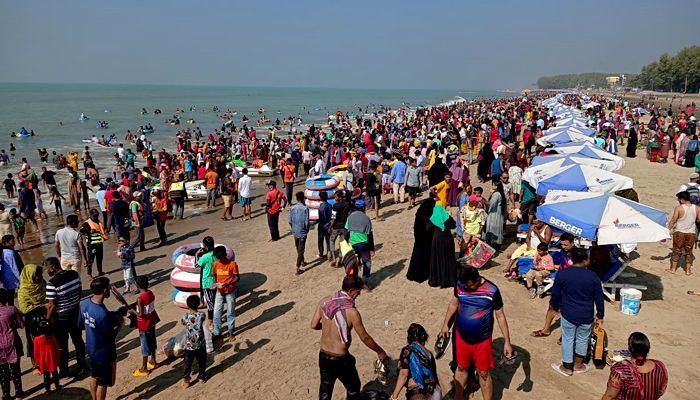 কক্সবাজার: জমেনি পর্যটন অর্থনীতি