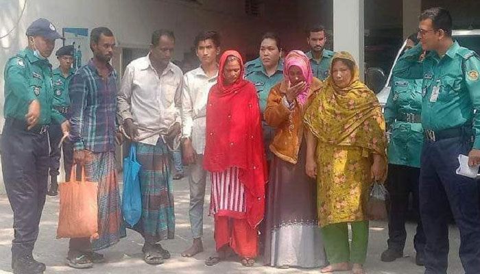চট্টগ্রাম থেকে অপহৃত শিশু ফেনীতে উদ্ধার, গ্রেপ্তার ছয়