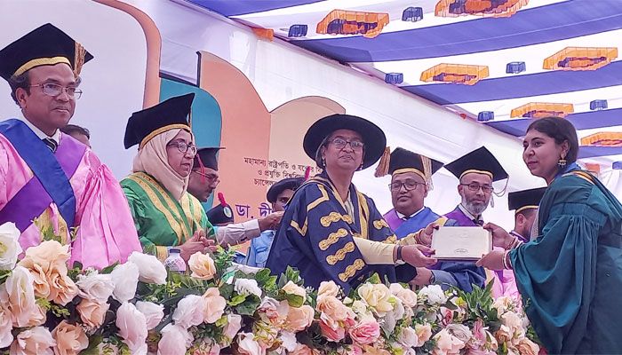নতুন পাঠ্যক্রমের ওপর জঙ্গি হামলা হয়েছে : শিক্ষামন্ত্রী