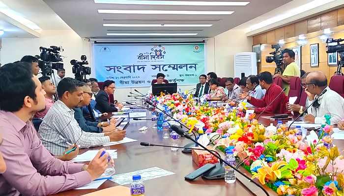 বীমা দাবি পূরণে ব্যর্থ বেশিরভাগ কোম্পানি : আইডিআরএ