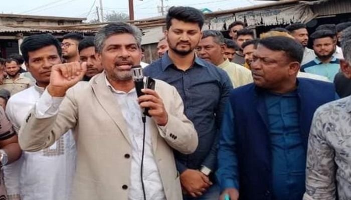সাহাবুদ্দিন চুপ্পুর মনোনয়নের খবরে পাবনায় উল্লাস
