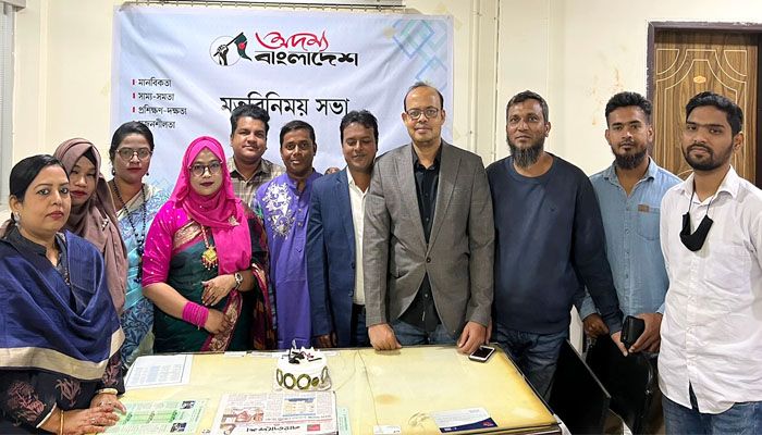 দেশের মানুষের জন্য আমরা কাজ করতে চাই 