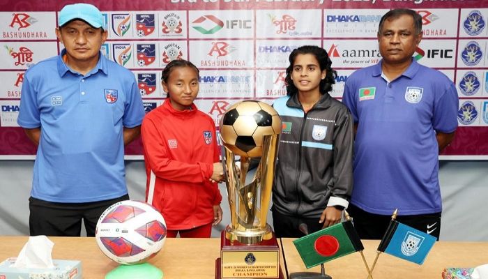 ‘প্রথম’ আসরেই বাজিমাতের স্বপ্ন