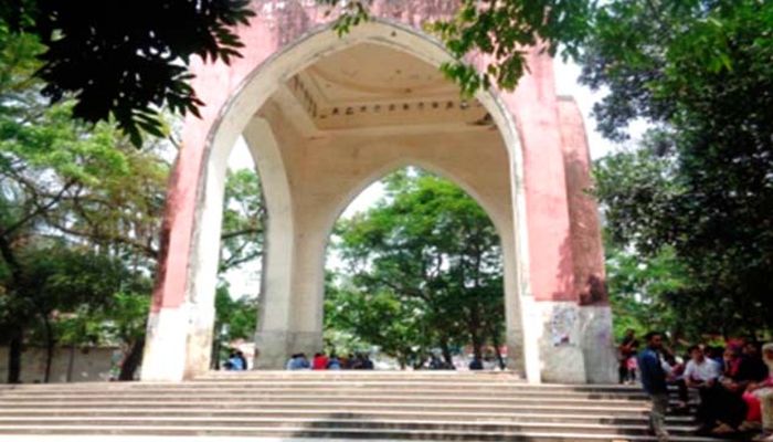 বাহাদুর শাহ পার্ক থেকে বাণিজ্যিক স্থাপনা সরানোর দাবি