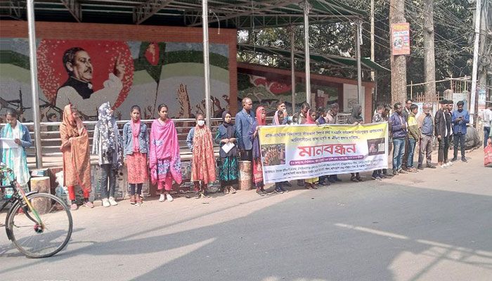 নিজস্ব বর্ণমালায় প্রাক-প্রাথমিকের বই চান সাঁওতালরা 