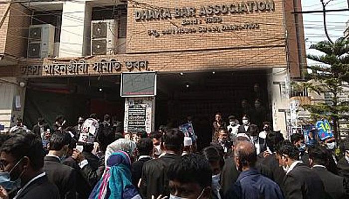 বিএনপিপন্থি নীল প্যানেলের ভোট বর্জন
