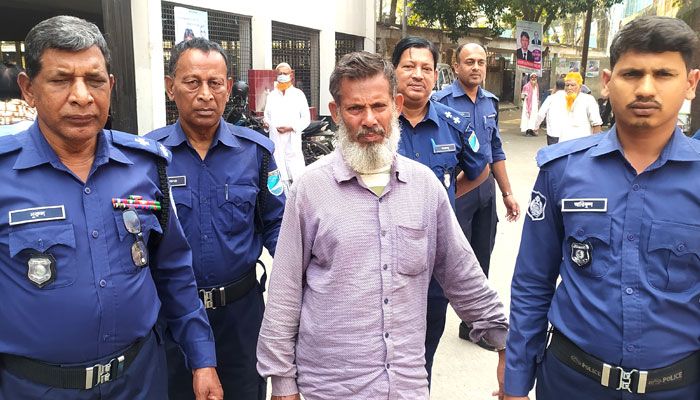 স্ত্রীকে অ্যাসিড নিক্ষেপের দায়ে স্বামীর যাবজ্জীবন