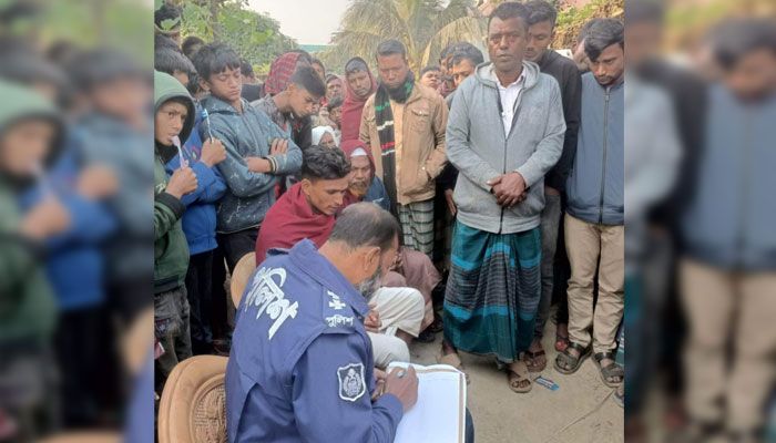 নেত্রকোনায় ট্রলি উল্টে দুই শ্রমিক নিহত