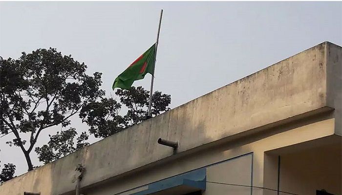 বাংলাদেশে একদিনের রাষ্ট্রীয় শোক চলছে  