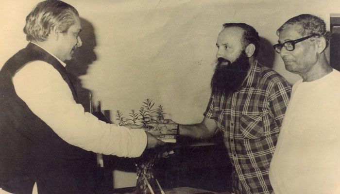 নানা আয়োজনে ভিনদেশী বীর মুক্তিযোদ্ধা ফাদার মারিনো রিগনের জন্মবার্ষিকী উদযাপন
