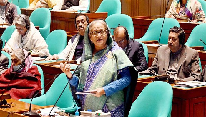 আড়ি পাতা নিয়ে অনেকের কথা বলার কারণটা কী