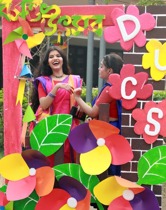 টিএসসিতে বসন্ত উৎসব