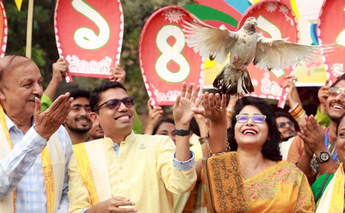 টিএসসিতে বসন্ত উৎসব