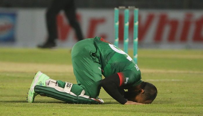 দ্রুততম সেঞ্চুরি যাদের