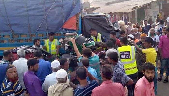 বগুড়ায় পিকআপচাপায় অটোরিকশার তিন যাত্রী নিহত
