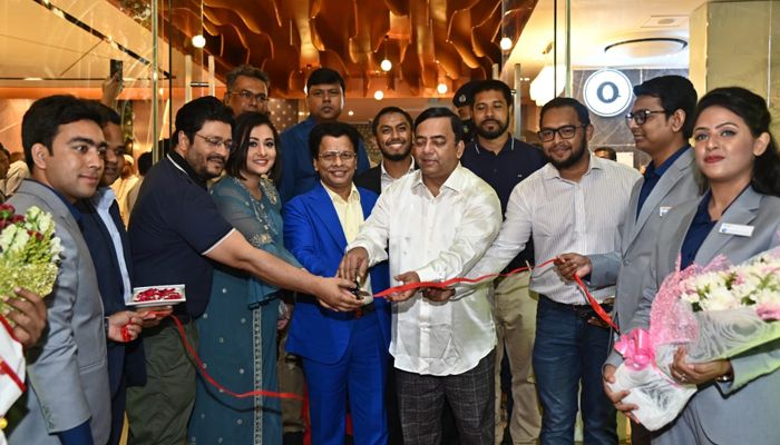 বনানীতে ইউনিক রিজেন্সি হোটেলের উদ্বোধন