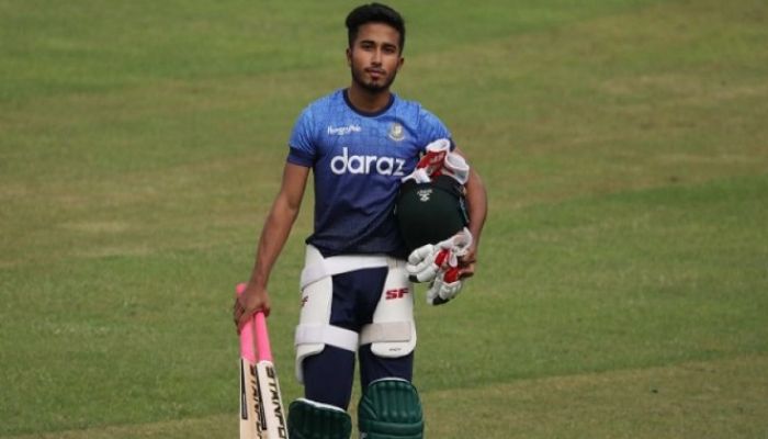 পারফরম্যান্সের জন্যই বাদ আফিফ