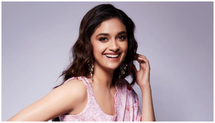 ফিরলেন কীর্তি সুরেশ