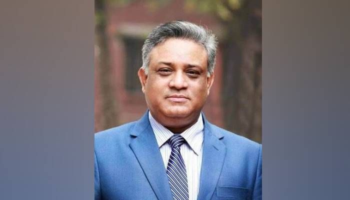 ‘ভিজিটিং প্রফেসর’ হিসেবে লন্ডন যাচ্ছেন অধ্যাপক মাকসুদ কামাল