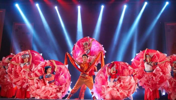 সংগীত, নৃত্যে চিত্রিত হলো চীনের ঐতিহ্য ও সাংস্কৃতি
