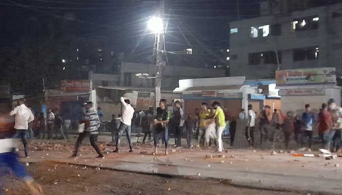 ব্যবসায়ী-শিক্ষার্থী সংঘর্ষে উত্তাল বিনোদপুর, বিজিবি মোতায়েন
