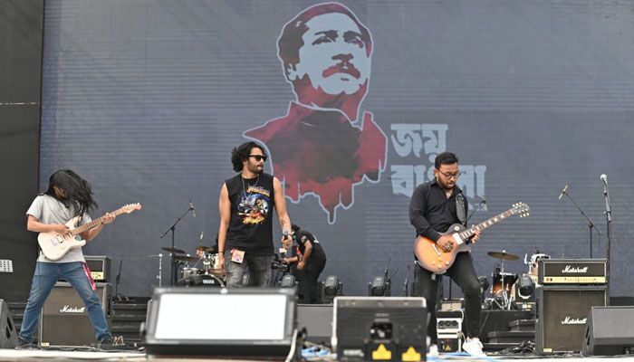 আর্মি স্টেডিয়ামে জয় বাংলা কনসার্ট
