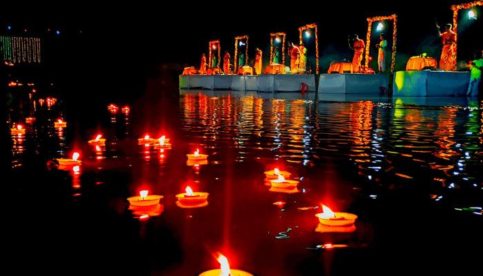 গঙ্গা আরতি ও বারুণী স্নান