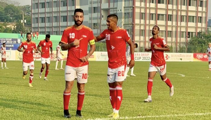লিগটা বসুন্ধরার হাতে তুলে দিল আবাহনী