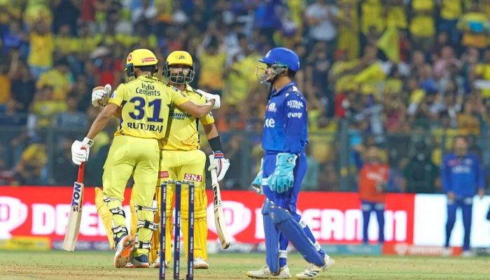 মুম্বাইকে হারিয়ে ধোনি বন্দনায় ম্যাচ জয়ের নায়ক রাহানে