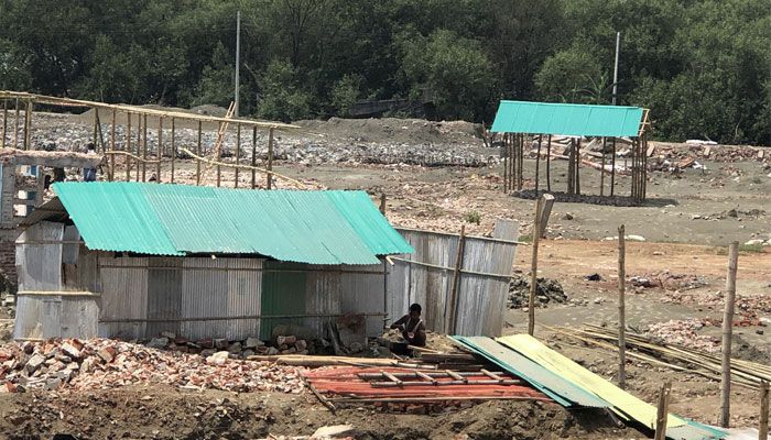 বাঁকখালী দখলমুক্ত করতে চোর-পুলিশ খেলা