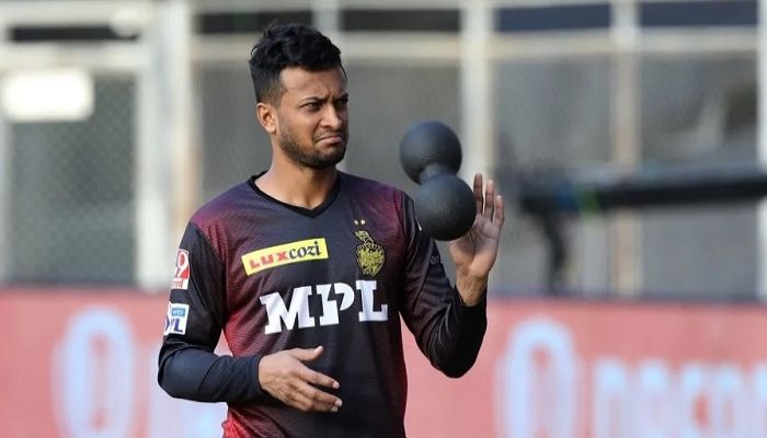 আইপিএল থেকে সরে দাঁড়ালেন সাকিব