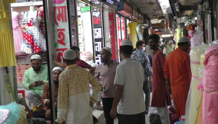 ঈদ ঘিরে সরগরম পাইকারি বাজার