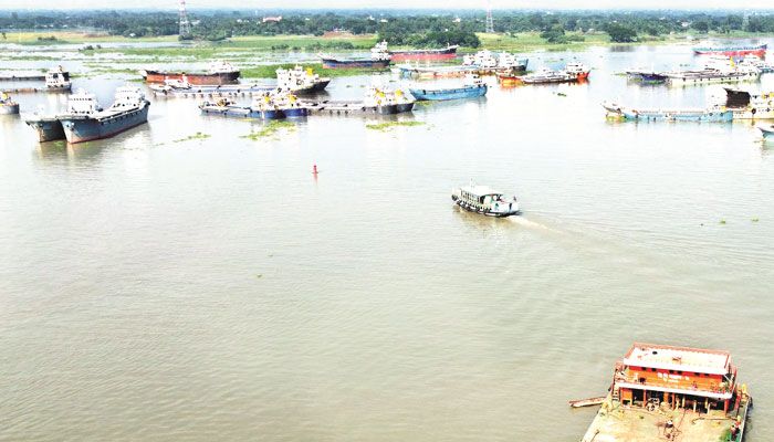 বহু মৃত্যুর পরেও ফেরেনি হুঁশ