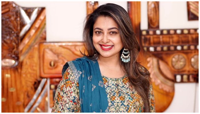 রানী ভবানীর পুনর্মিলনীতে গাইবেন কোনাল