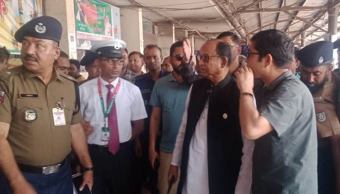বিলম্ব হলেও ট্রেনের শিডিউল বিপর্যয় হবে না : রেলমন্ত্রী