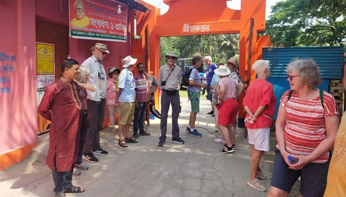 প্রমোদতরি ‘গঙ্গাবিলাস’ এখন কাউখালীতে
