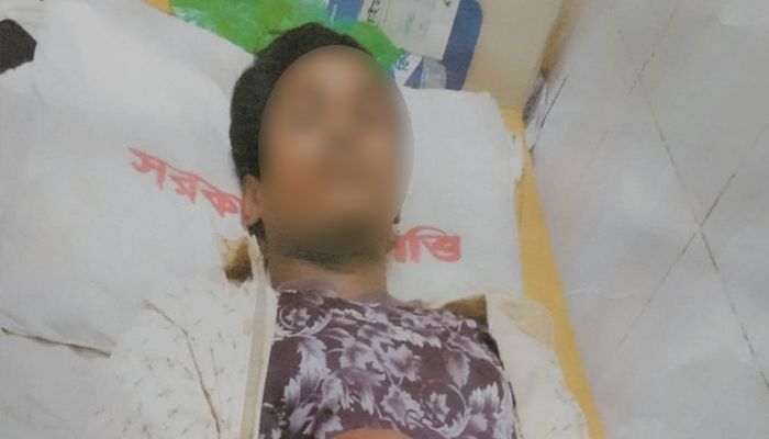 নির্যাতনের শিকার  ছাব্বির। প্রবা ফটো