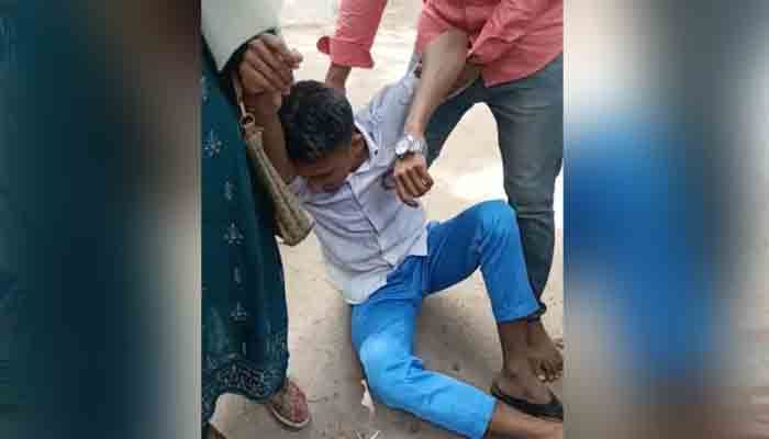 ভৈরবে পরীক্ষা দিতে না পেরে আত্মহত্যার চেষ্টা চালায় এসএসসি পরীক্ষার্থী রোমান মিয়া। প্রবা ফটো