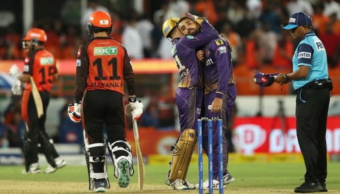 শেষ ওভারের নাটকীয়তায় কলকাতার টিকে থাকার জয়