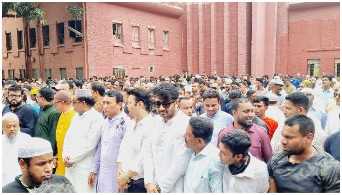 এফডিসিতে ফারুকের দ্বিতীয় জানাজা সম্পন্ন