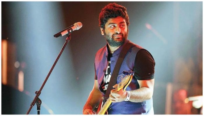  ৩০ টাকায় খাবার মেলে অরিজিতের হোটেলে