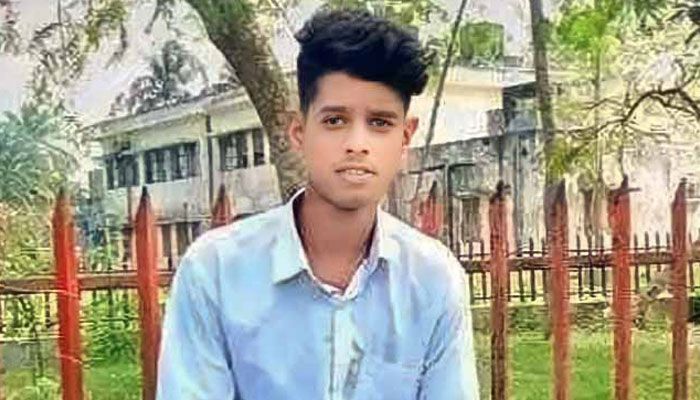ছুরিকাঘাতে নিহত এসএসসি পরীক্ষার্থী রিয়াদ খান। সংগৃহীত ছবি
