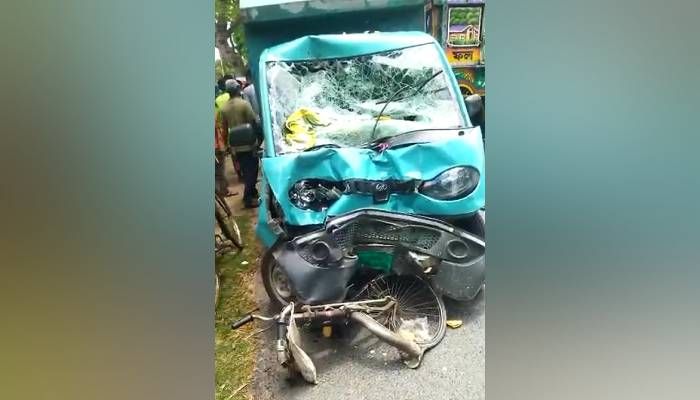 কোটচাঁদপুরে পিকআপচাপায় শিশুসহ নিহত ৩