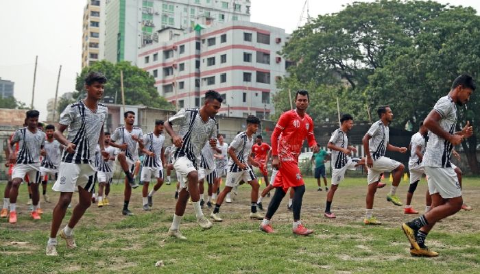 বদলে যাওয়া মোহামেডানের শেষ বাধা আবাহনী