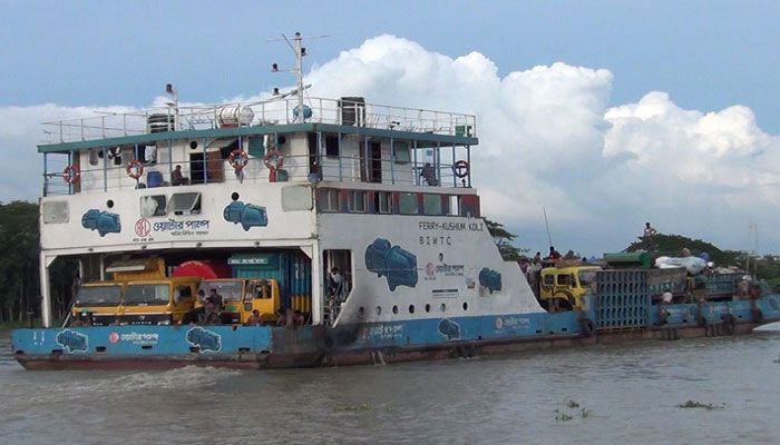 চাঁদপুর-শরীয়তপুর রুটে ফেরি চলাচল শুরু