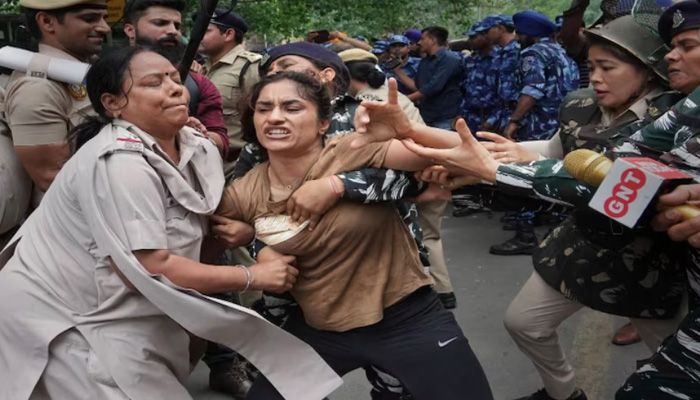 ভারতের কুস্তি ফেডারেশনকে বিশ্ব কুস্তি সংস্থার হুঁশিয়ারি