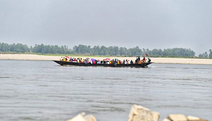 যমুনায় নাব্য সংকট