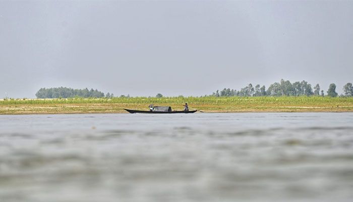যমুনায় নাব্য সংকট