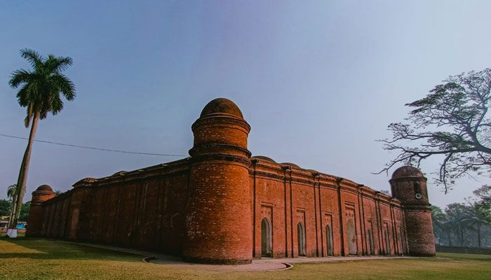 ঐতিহাসিক ষাট গম্বুজ মসজিদ