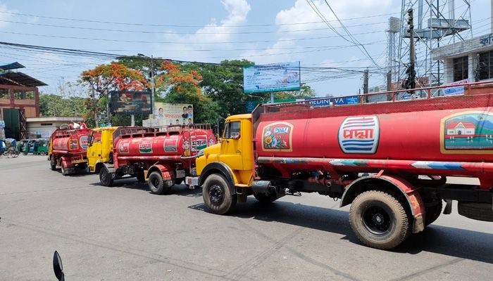দাবি না মানলে ধর্মঘটের ঘোষণা